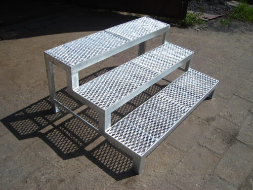 8big Stahltreppe 3 Stufen Freistehend