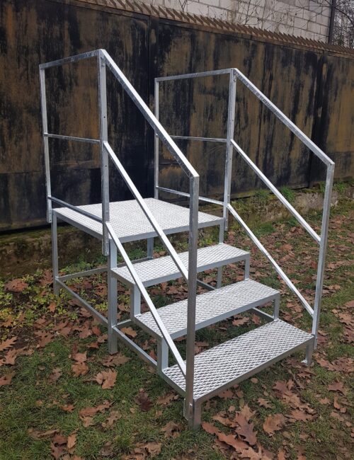 3 Stufen mit Podest Stahltreppe mit beidseitigem Geländer