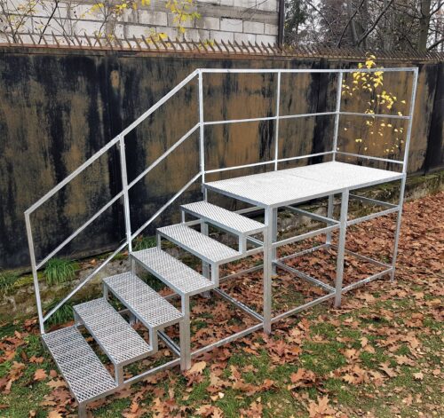 6 Stufen mit Podest Stahltreppe mit Geländer
