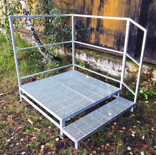 1 Stufen mit Podest Stahltreppe mit Geländer