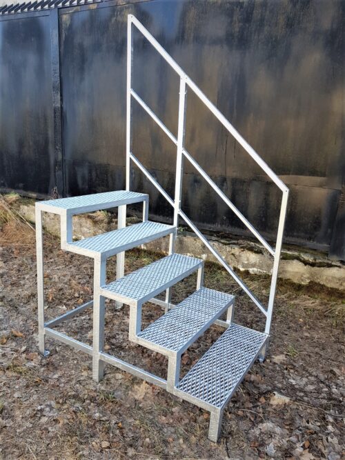 Stahltreppe 5 Stufen mit Geländer