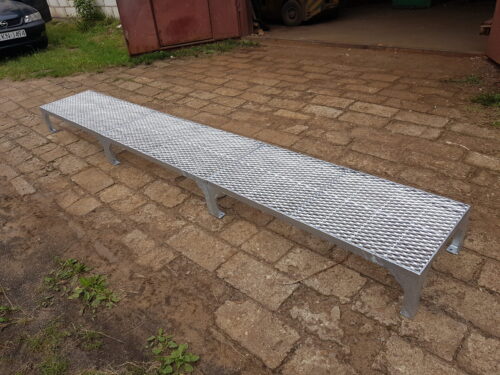 Stahltreppe 1 Stufen Freistehend