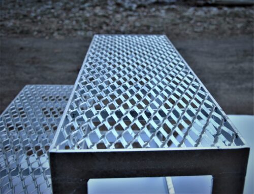 Stahltreppe 4 Stufen Freistehend