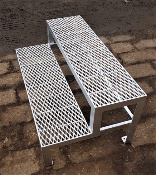 Stahltreppe 2 Stufen Freistehend